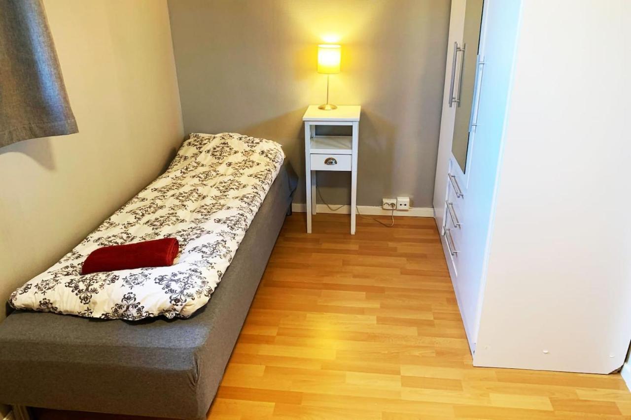 Newly Renovated Basement Apartment Sarpsborg Esterno foto